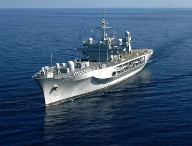 Δυτικά της Κρήτης η ναυαρχίδα του 6ου Στόλου το USS Mount Whitney